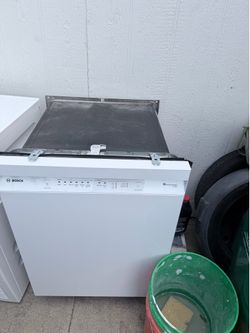 Dish washer marca (Bosh)