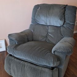 Recliner $25