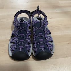 Women’s Size 9 Dream Pairs Sandals 