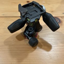 Manfrotto XPRO 3-way Pan-Tilt Head w/ Quick Release Plate