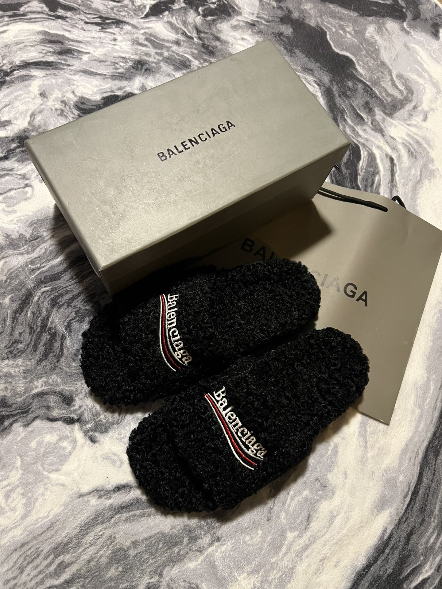 Balenciaga Slides