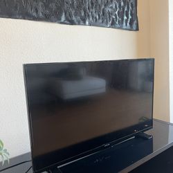  Black Flat Screen TV