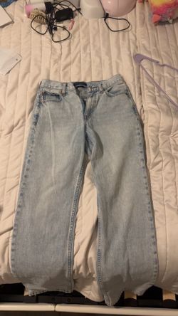 Aeropostale High Rise Baggy Light Wash Jeans