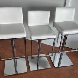 Three (3x) Italian Leather Bar Stools (For Sale)
