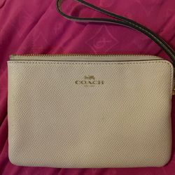 Authentic White Leather Coach Wristlet NWOT