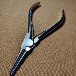 BODY. RING. OPENING. PLIARS