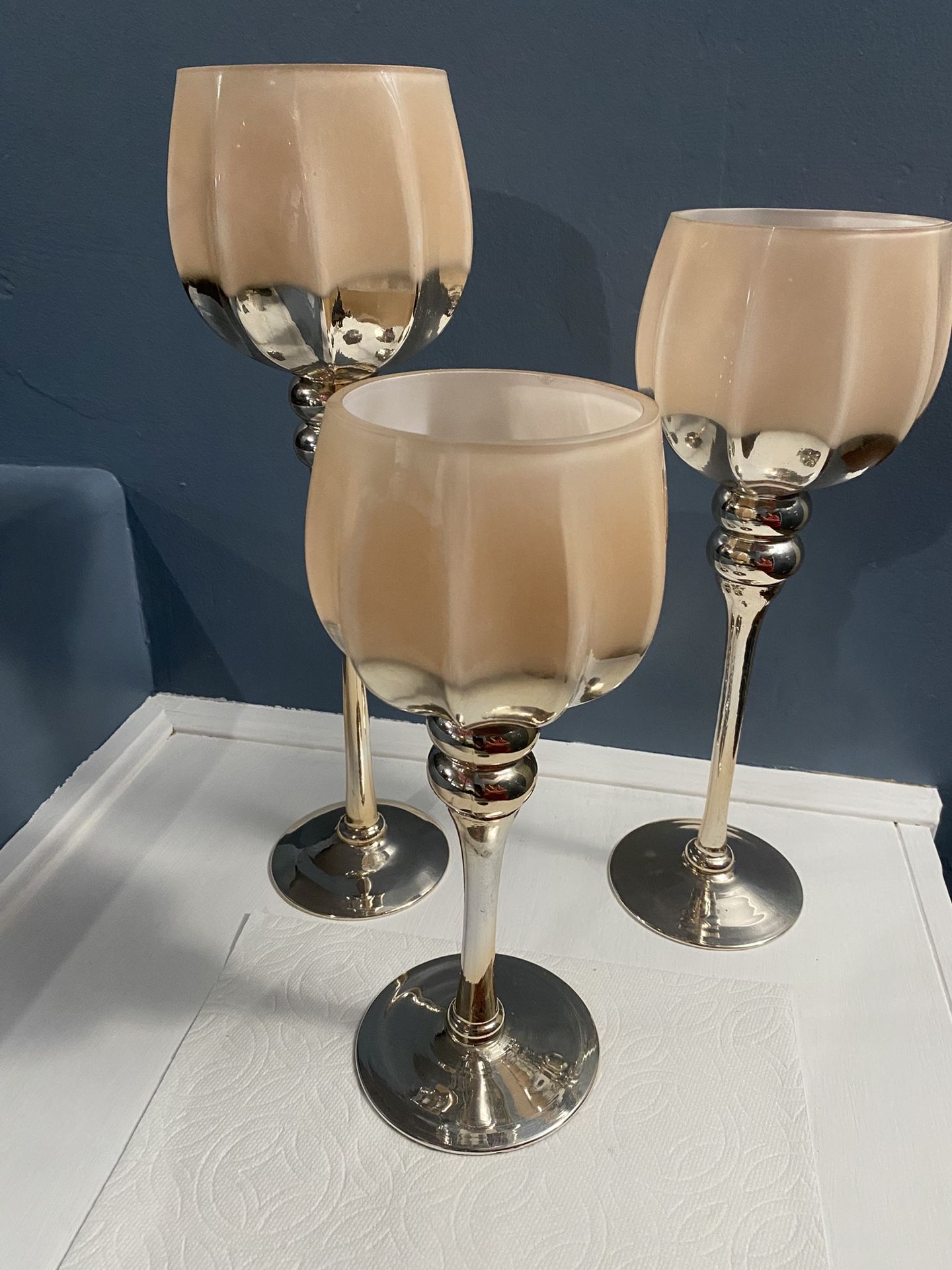 Elegant Beautiful Pink/Gold candle holders