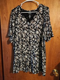 Like new  Croft and Barrow 3x plus sized women's shirt