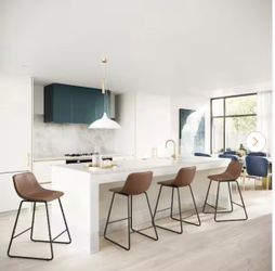NEW IN BOX – SET OF 4 LUE BONA COUNTER HEIGHT STOOLS 🔥