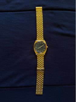 Nixon watch