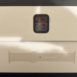Brand New Apple Watch SE 3(GPS) 40mm - Starlight Aluminum - Sealed