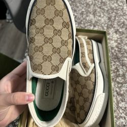 Women’s Gucci Shoes 
