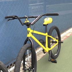 Medusa 26’ wheelie bike