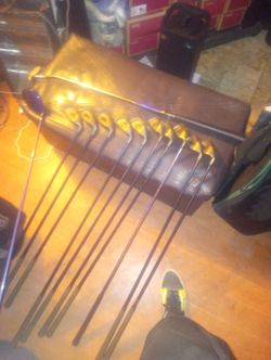 Callaway golf club set gold