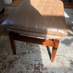 Bench/ottoman 