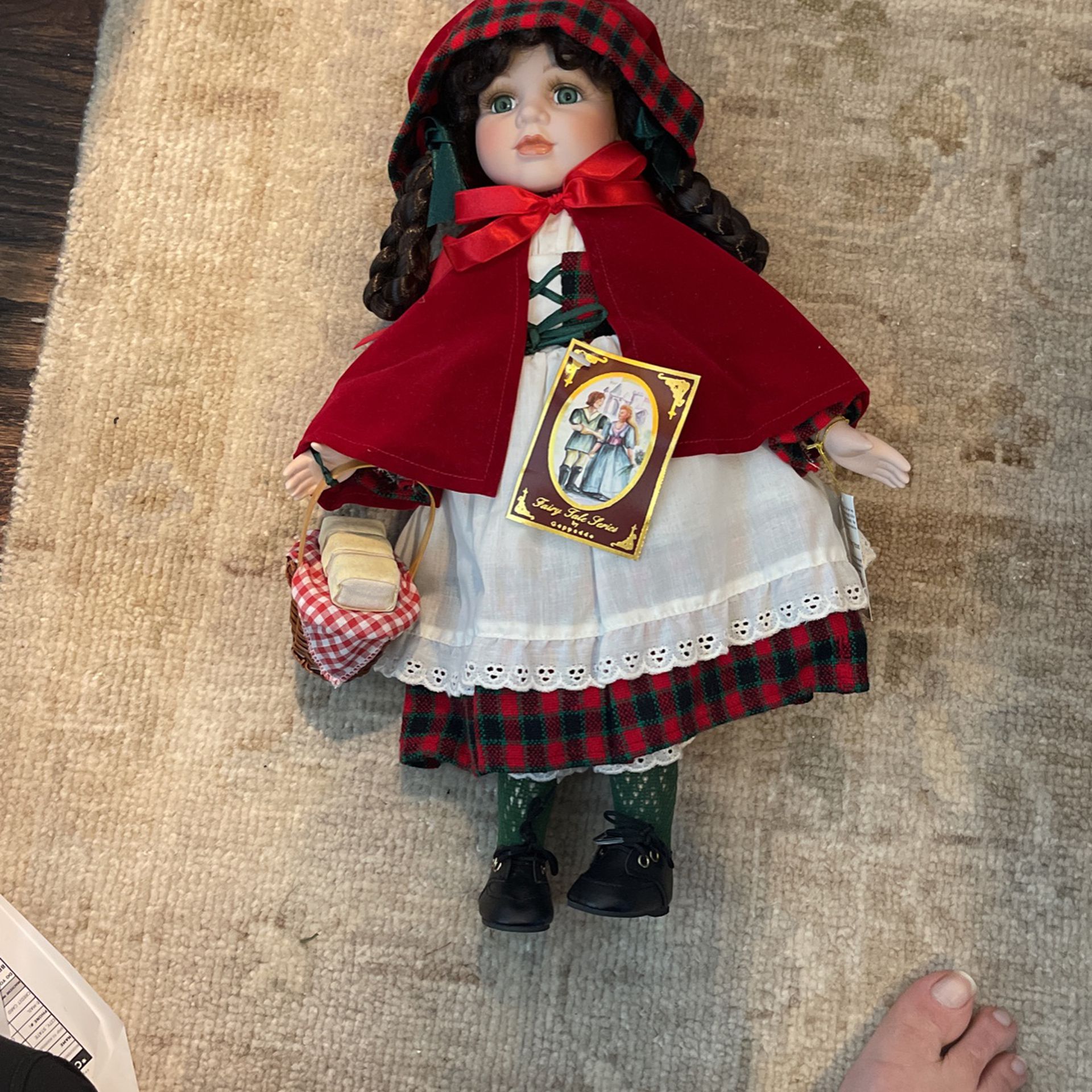 Little Red Riding Hood Porcelain Doll Geppeddo Fairy Tale Series