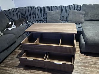 Linsy- lift top coffee table with hidden storage