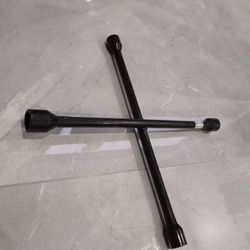 4 Way Cross Lug Nut Wrench