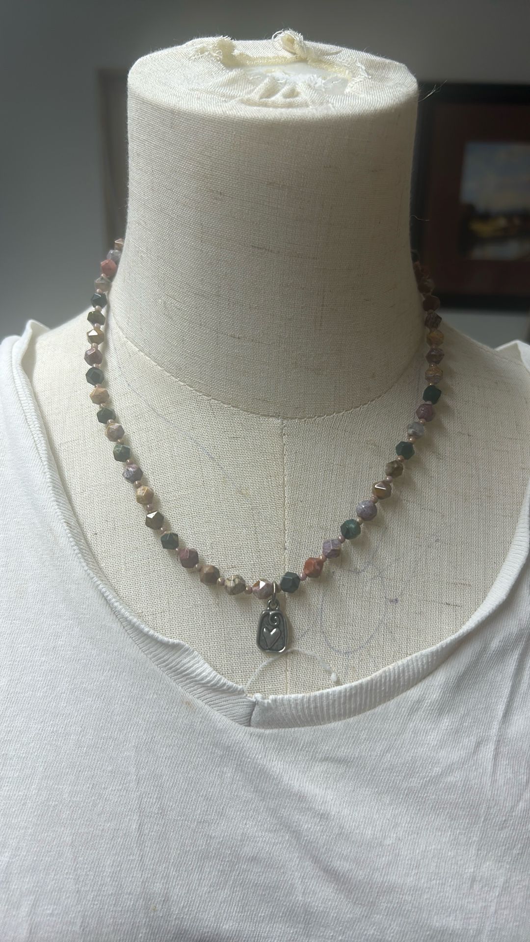 Multicolor Stones Pendant Necklace