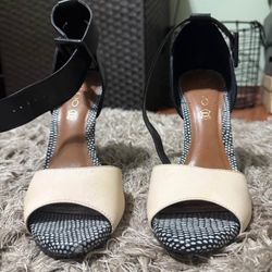 Women’s Heels Size 8