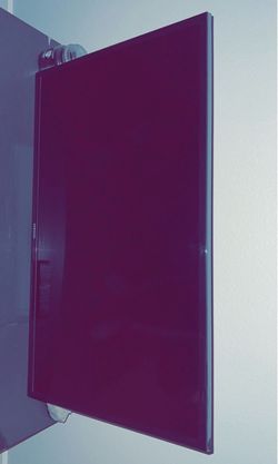 32” Samsung Flat Screen Tv (Like New)