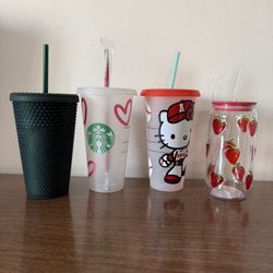 Plastic Tumblers with Lid and Straw - starbucks, strawberries