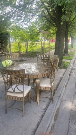 Table dinette set