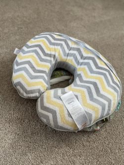 Bobby Nursing Pillow With Covers