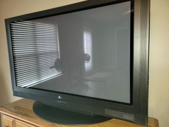 Large ZENITH TV