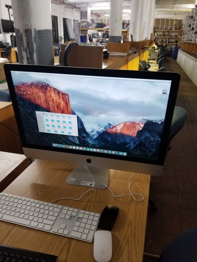 27 INCH IMAC MID 2011 CORE i5 AT 2.7GHZ (SHOP40)