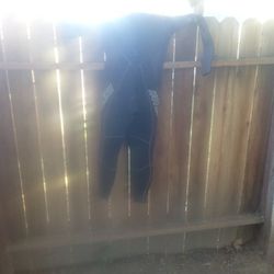 Men's Wet Suit (Medium) Hotline.