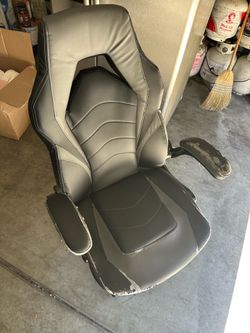 Free gamer chair