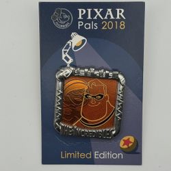 Disney Pixar Pals 2018 The Incredibles Mr. Incredible Elastigirl LE /2000 AP Passholder Exclusive Pin NEW