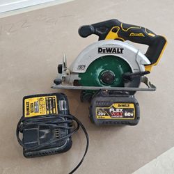 DeWalt Saw