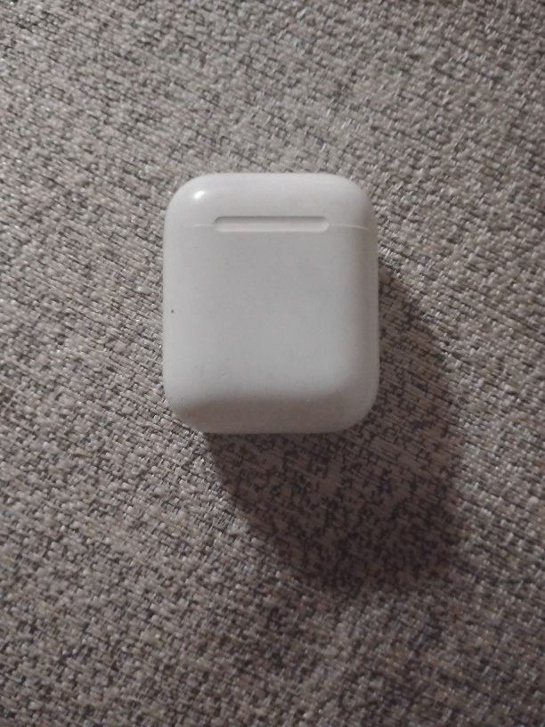 Airpods First Gen Charging Case