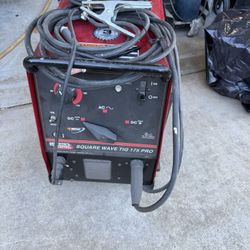 Tig Welder- 220 Lincoln Square Wave