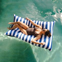 Big Joe® Lagoon Lounger Pool Float In Black