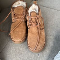 Kids UGG Neumel II Ankle Boots Chestnut Suede, Size 4