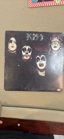 Kiss self titled album