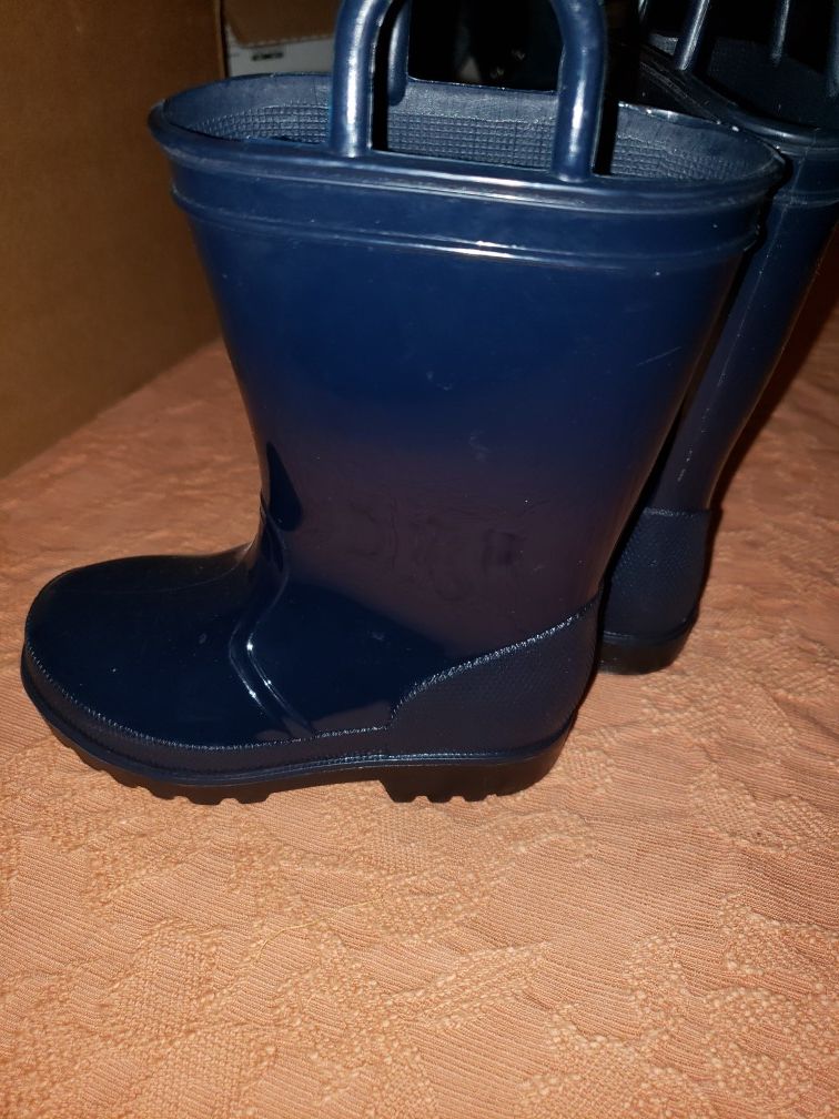 Rain boots toddler size 7