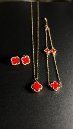 Ruby red clover set