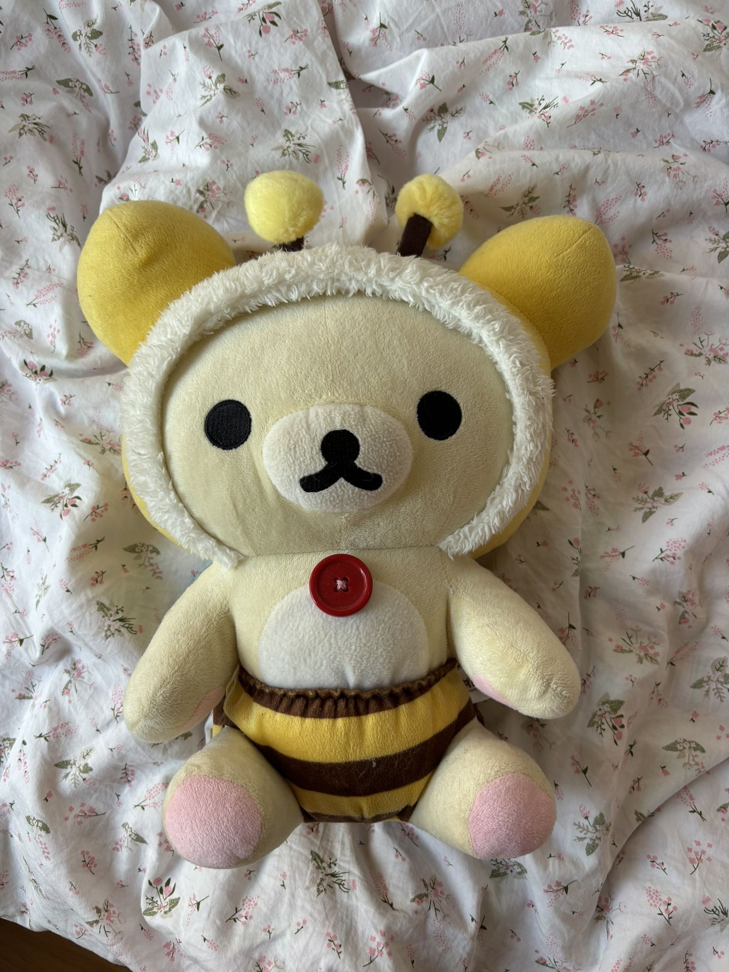 Rilakumma bee plush