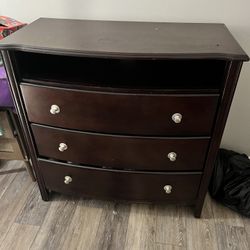 Furniture With Three Drawers -mueble De Tres Cajones