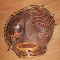 MacGregor Vintage Catchers Mitt