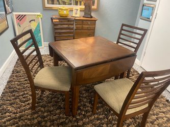 Folding dinner table with 4 chairs