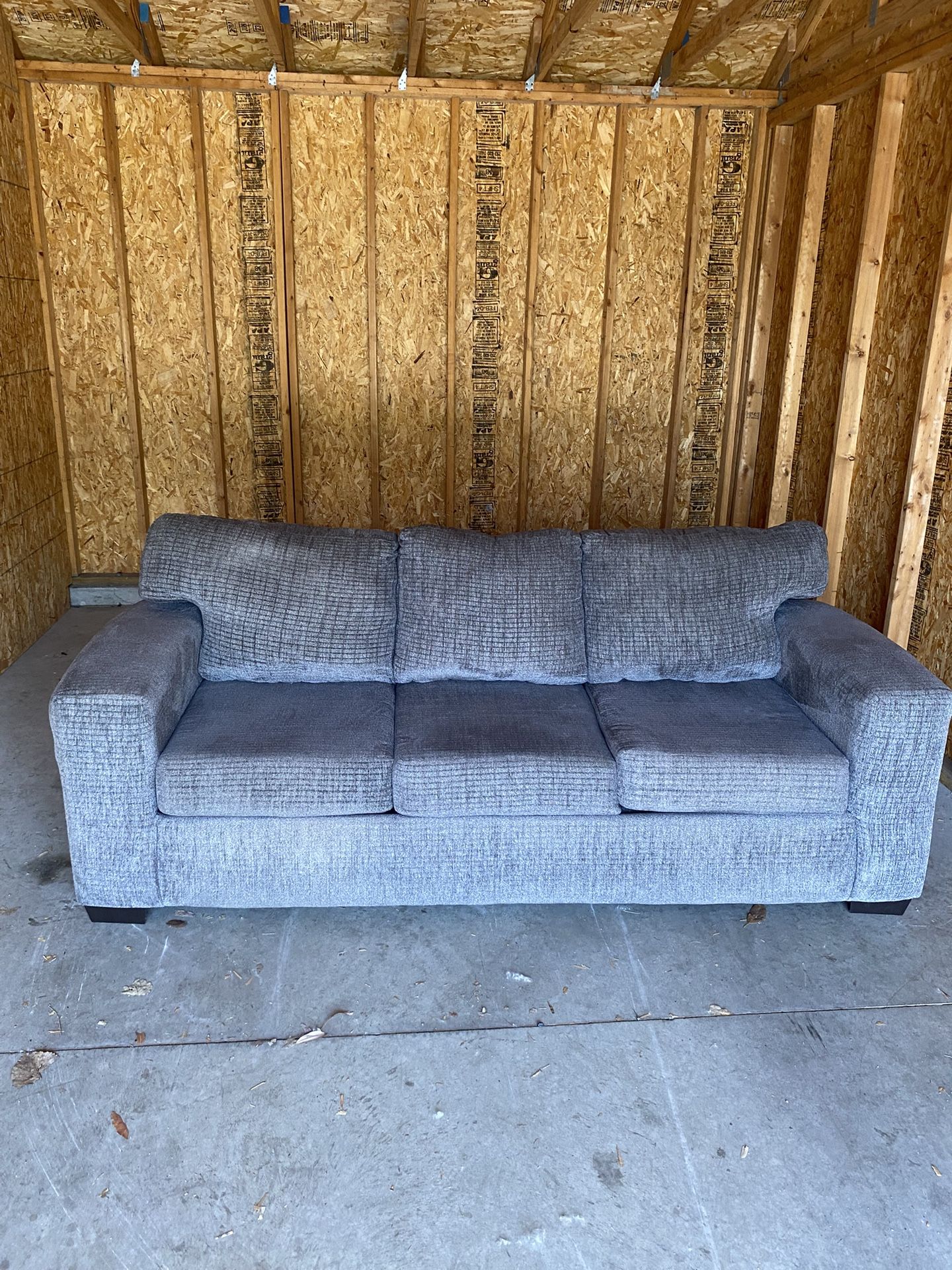 Grey Couch Perfect Condition 