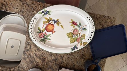 17 by 13 inches Italian serving dish