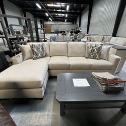 Beige Sectional w/ chaise