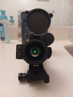 Holographic green/red dot scope