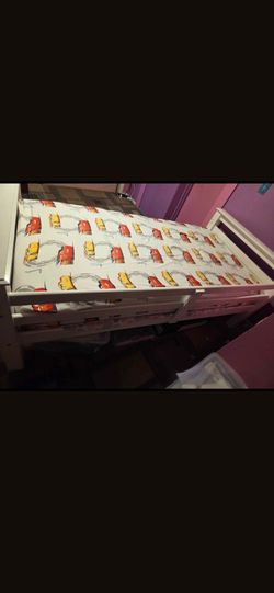 Kids bed